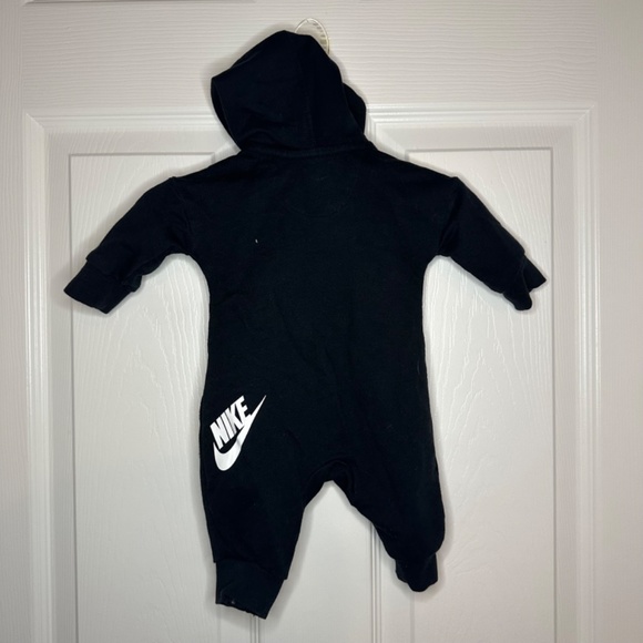 Nike Newborn Futura Coverall jumpsuit - Picture 3 of 4